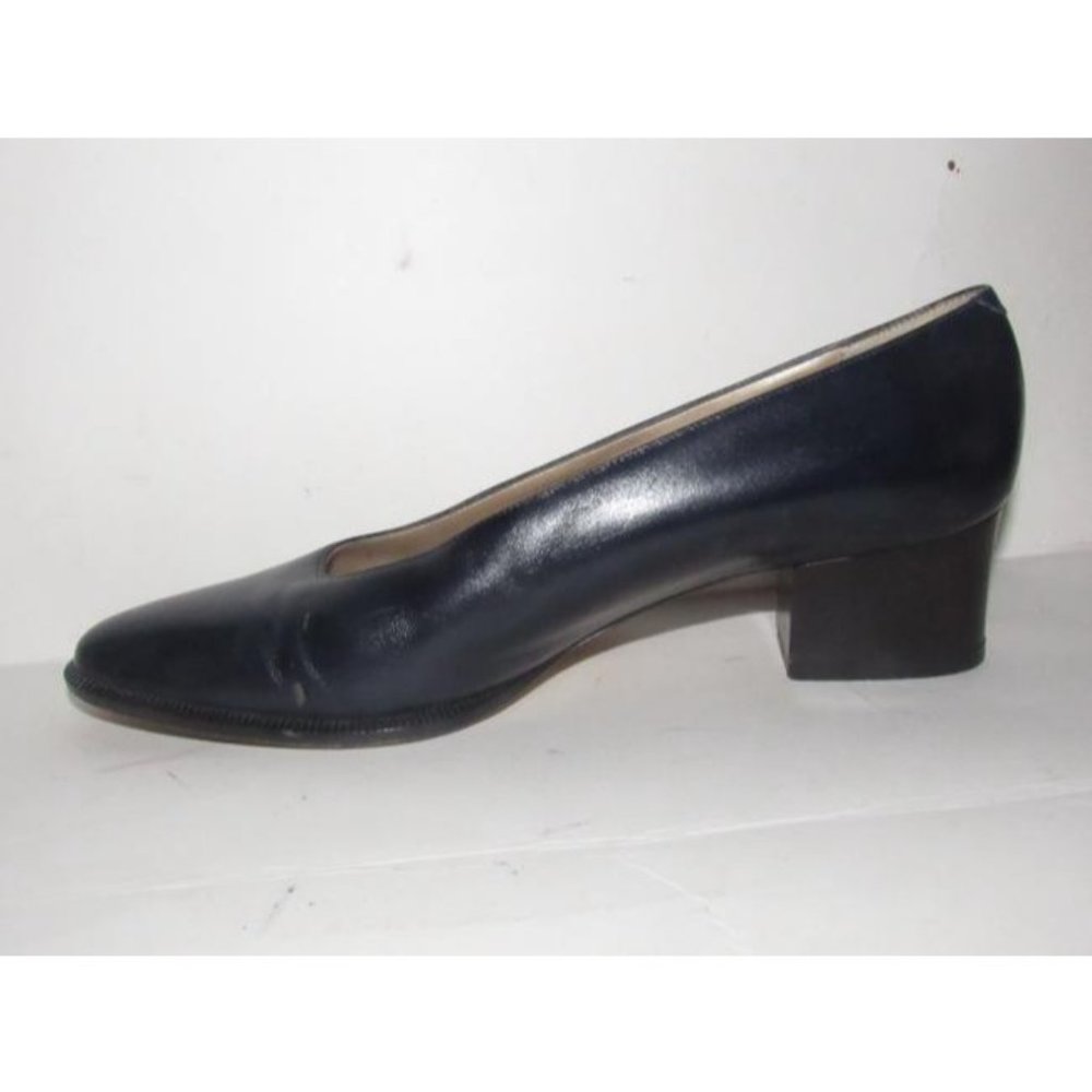 Vaneli Vintage Navy Blue Almond Toe Kitten Heels